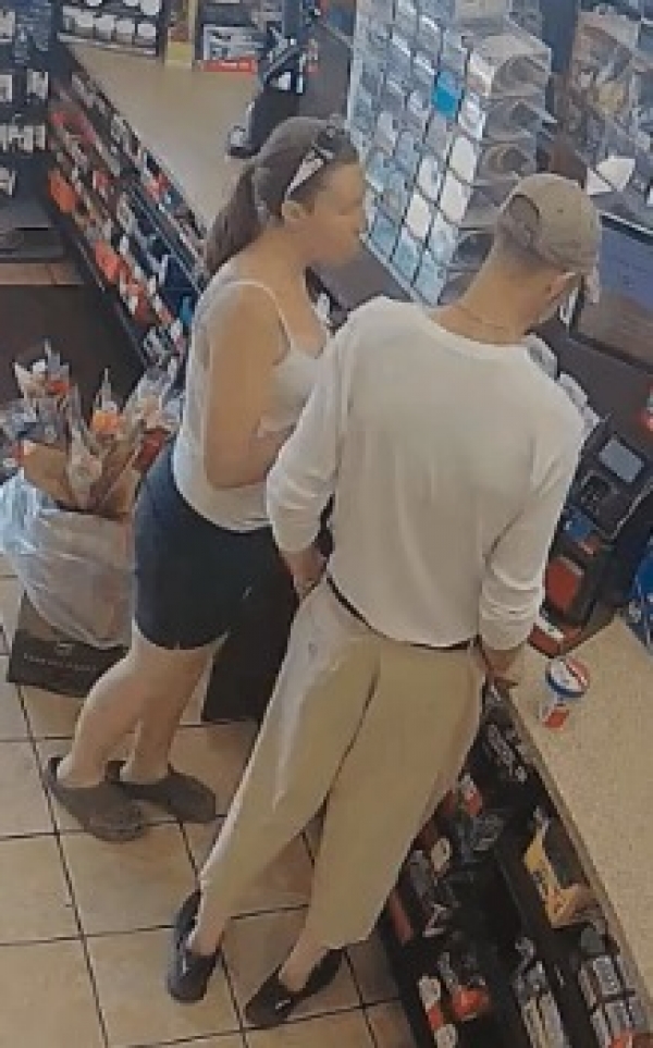 APD: Burglary Suspects Used Stolen Credit Card